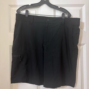 Black Magellan fishings shorts